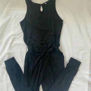 Stretchy Black Sleeveless Jumpsuit